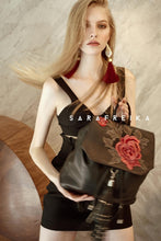 Cargar imagen en el visor de la galería, JULIANA PIEL NEGRO FLOR