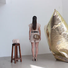 Cargar imagen en el visor de la galería, CANGURERA REGINA NUDE