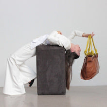 Cargar imagen en el visor de la galería, TOTE ISABELLA CAMEL