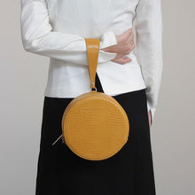 Cargar imagen en el visor de la galería, CIRCULAR ANTONELLA AMARILLO
