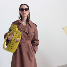 Cargar imagen en el visor de la galería, TOTE AITANA AMARILLO