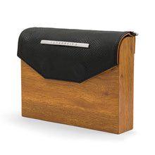Cargar imagen en el visor de la galería, LUCIANA PIEL NEGRO VÍBORA MADERA LAMINADA