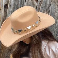 Cargar imagen en el visor de la galería, TEJANA COWBOY BEIGE ESTOPEROLES
