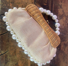 Cargar imagen en el visor de la galería, BOLSA EUGENIA BEIGE
